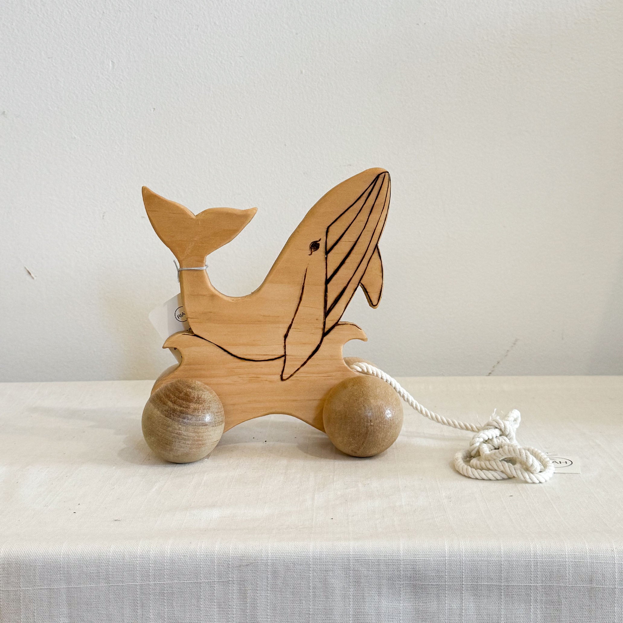 Riah Whale Rolling Toy