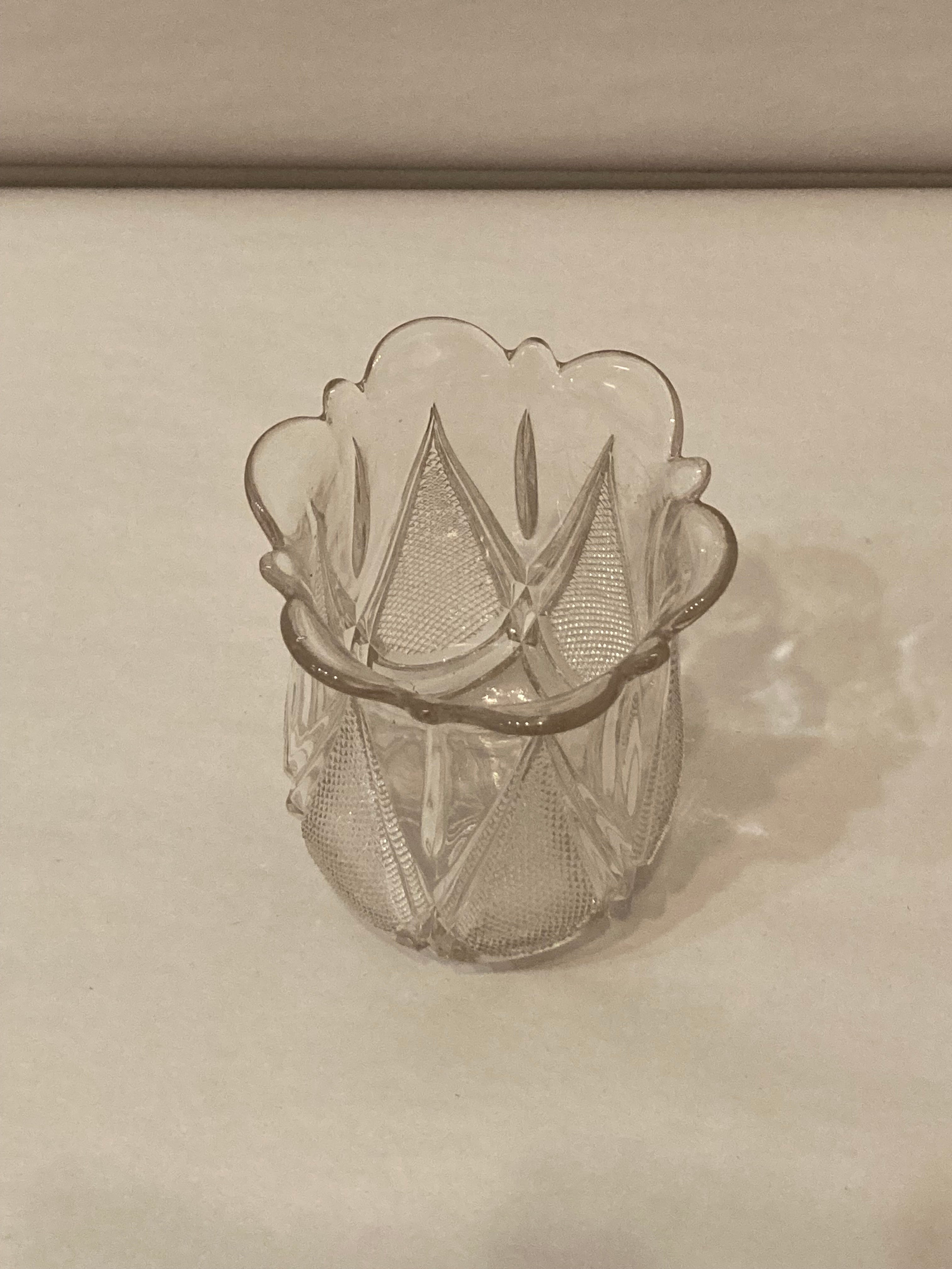 textured vintage tulip vase