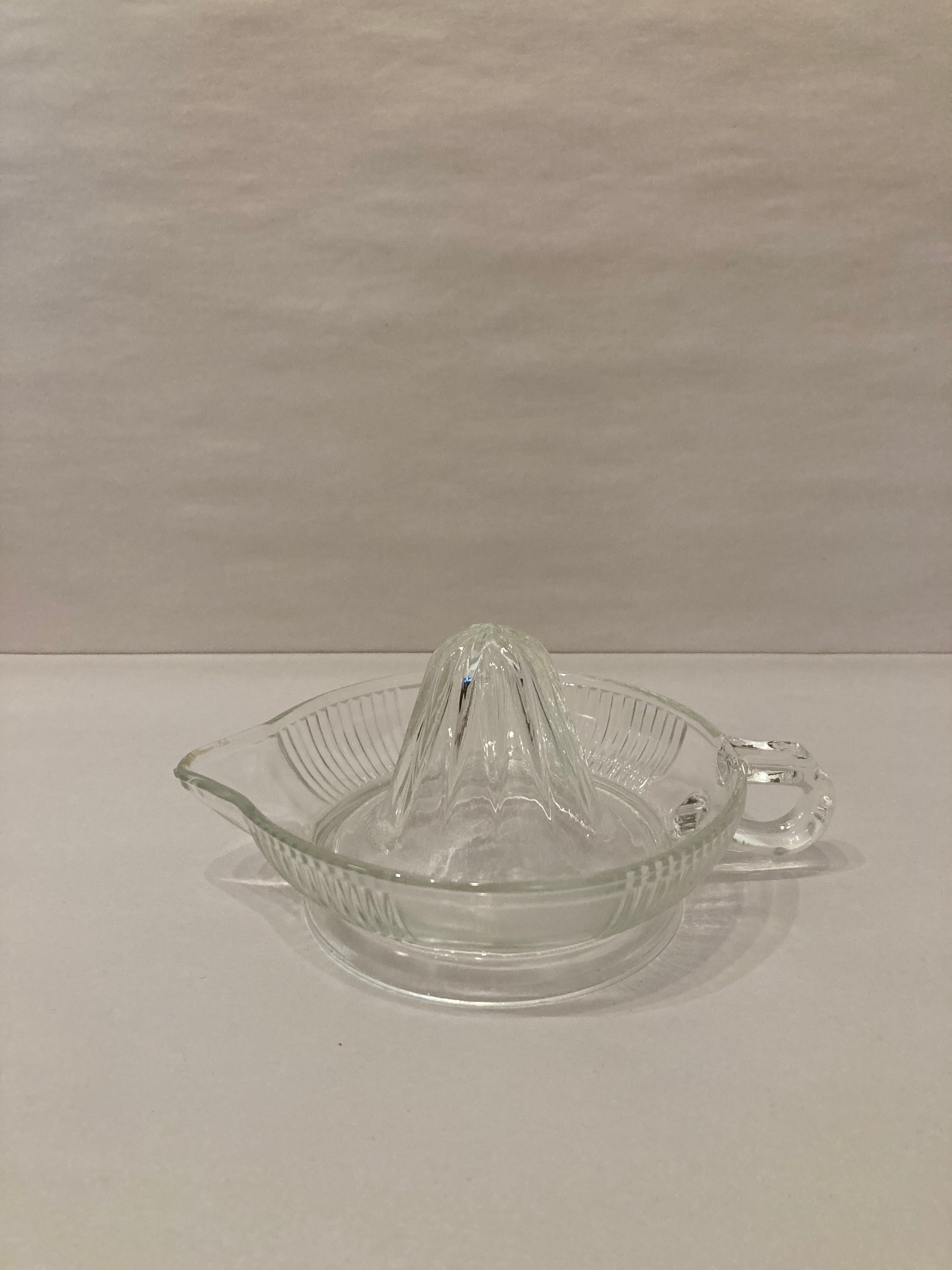 Lemon juicer