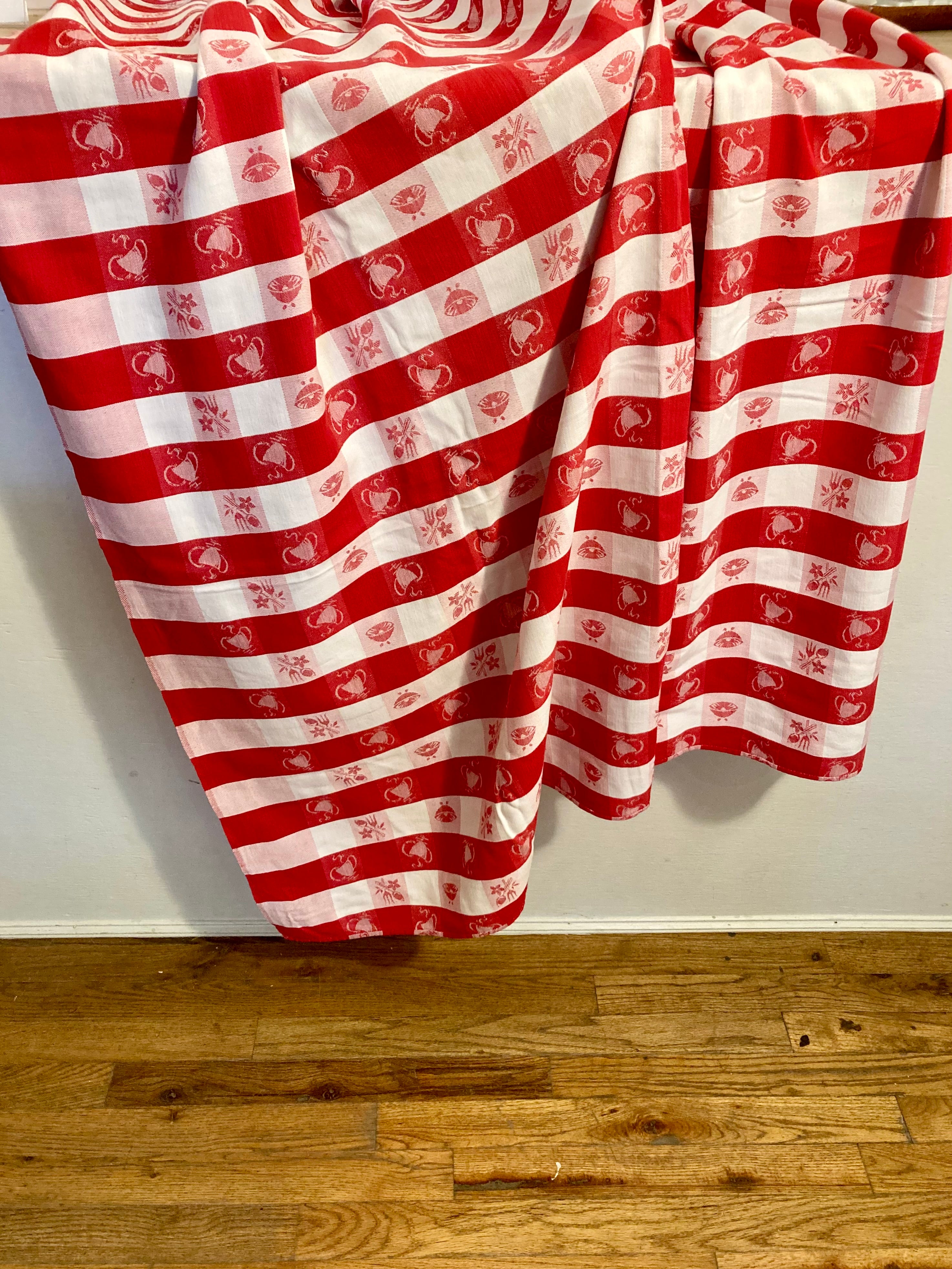 red & white checkered table cloth