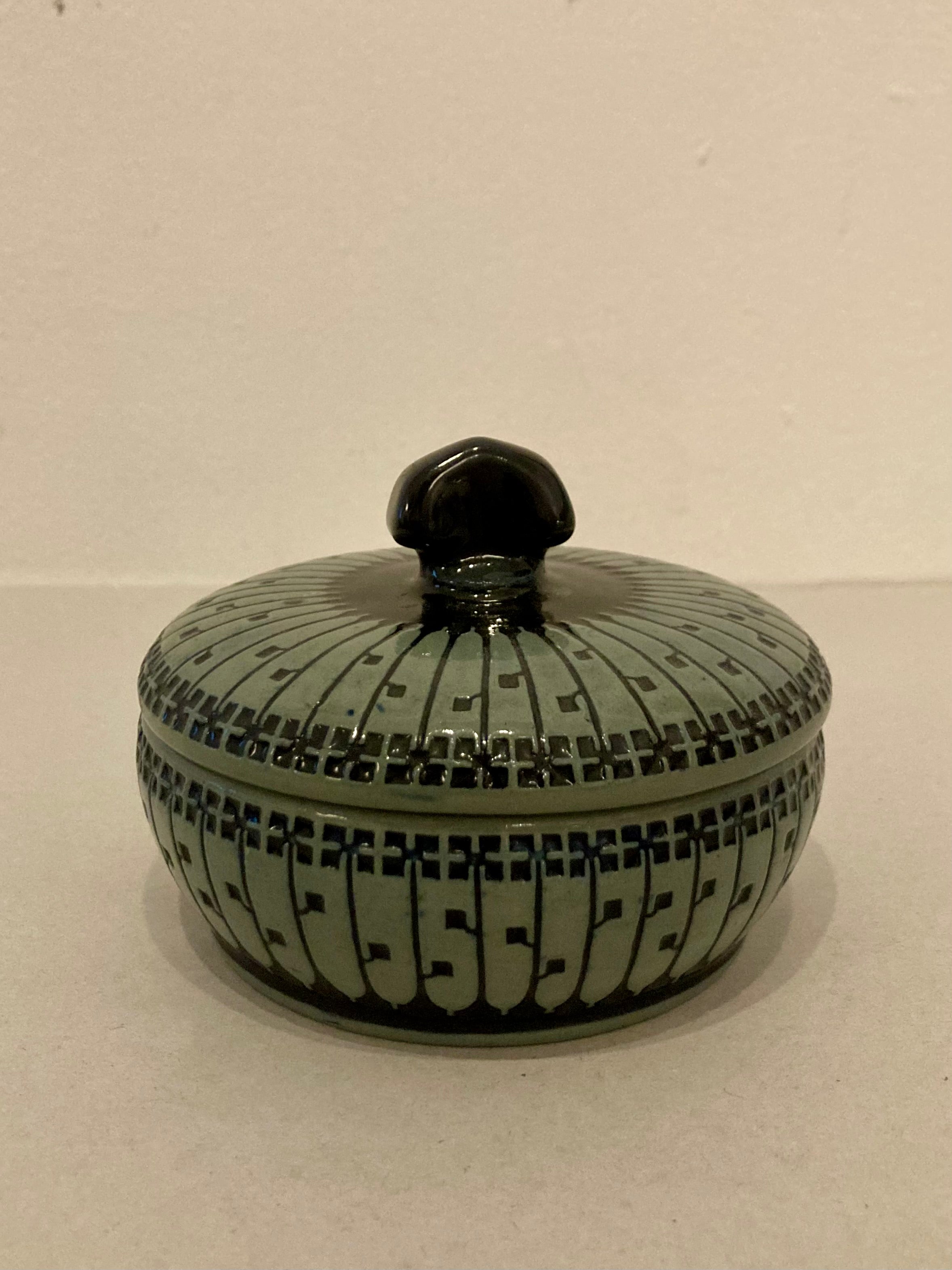 Riermerschmidt 1920s Lidded Butter Dish