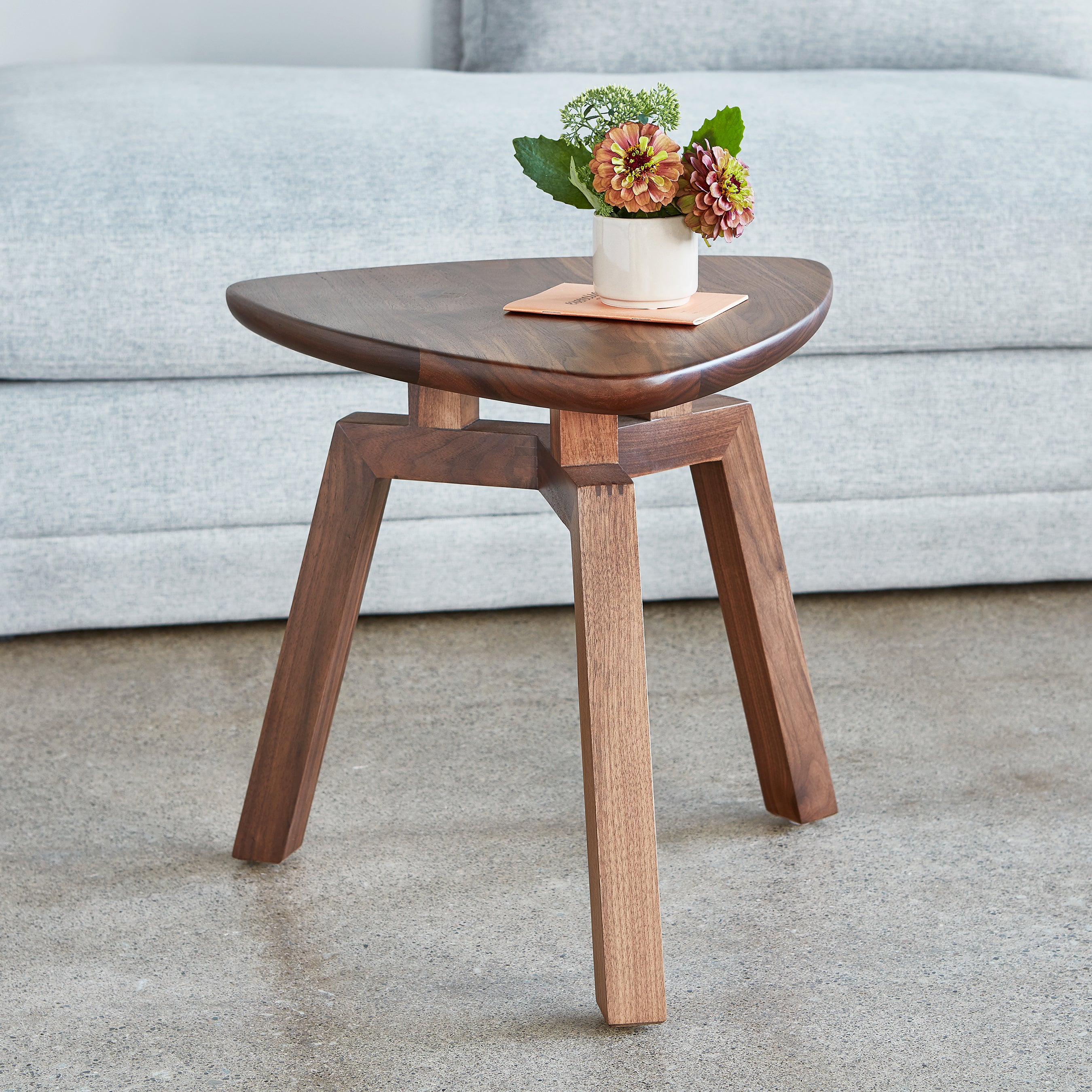 Solana Triangular End Table - Thumbnail 3
